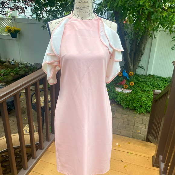 Dress - Picture 1 of 3